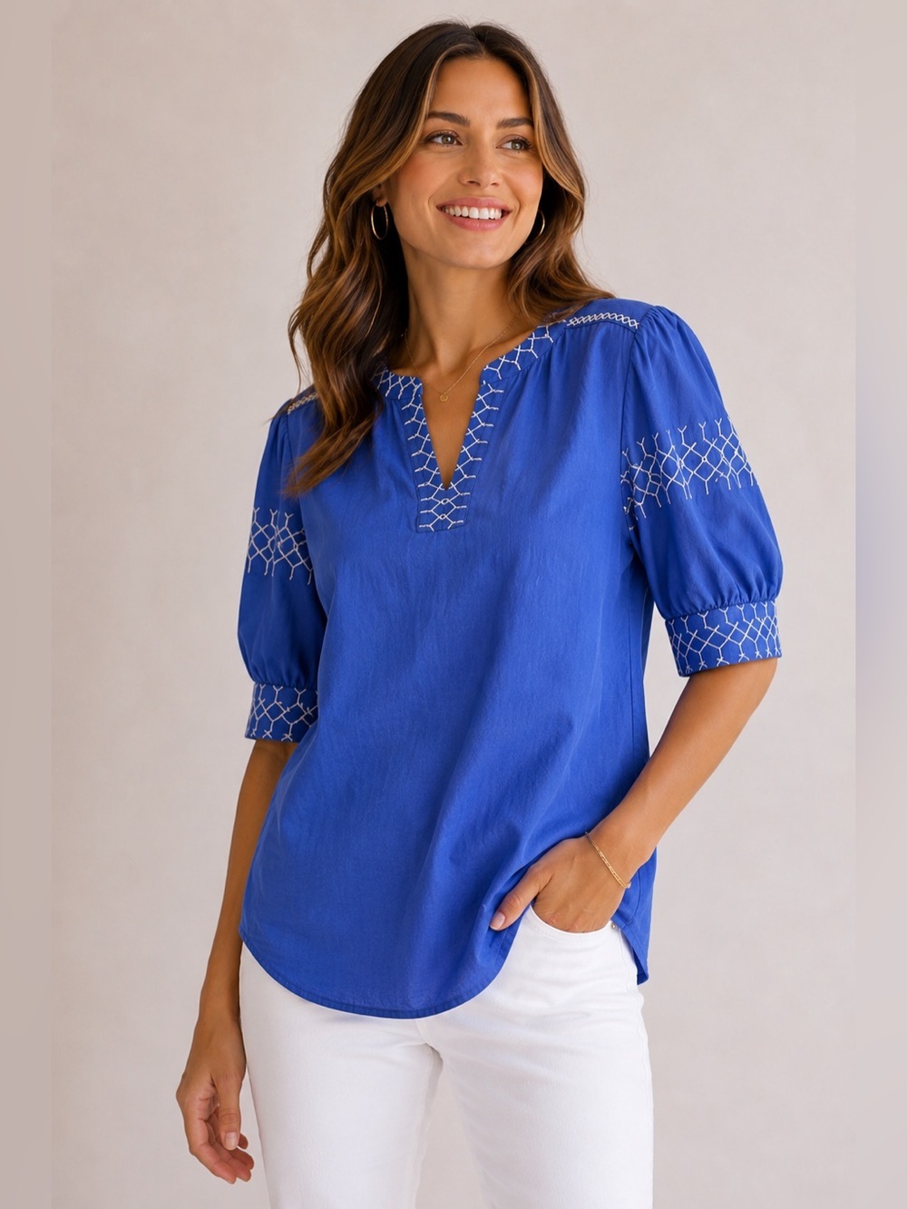 Chico’s Size 2(US 12/large) Blue Embroidered Blouse Excellent Like-New Condition